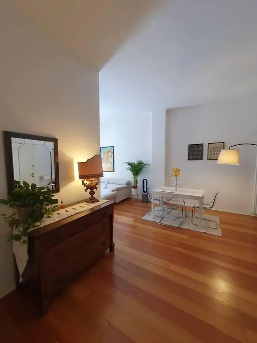Daisy Apartment - City Center La Spezia