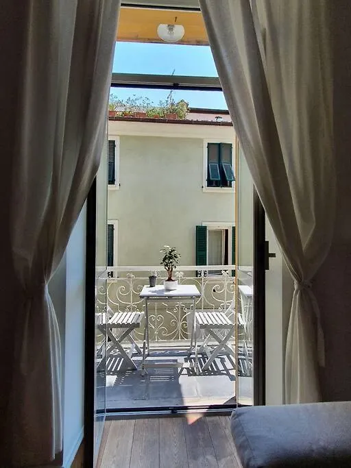 Daisy Apartment - City Center La Spezia Italy